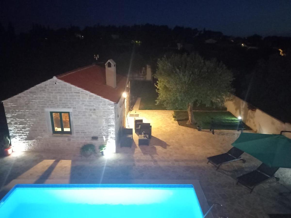 Leggiero Villa Benkovac Exteriör bild