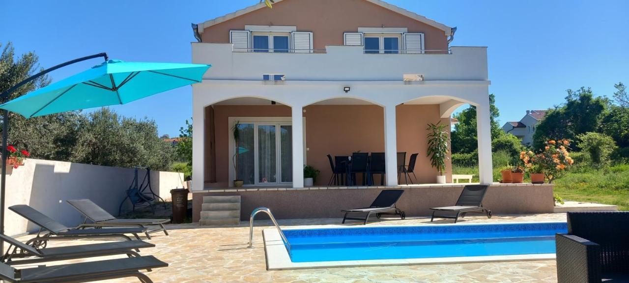 Leggiero Villa Benkovac Exteriör bild