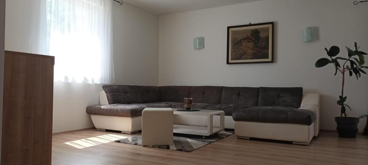 Leggiero Villa Benkovac Exteriör bild