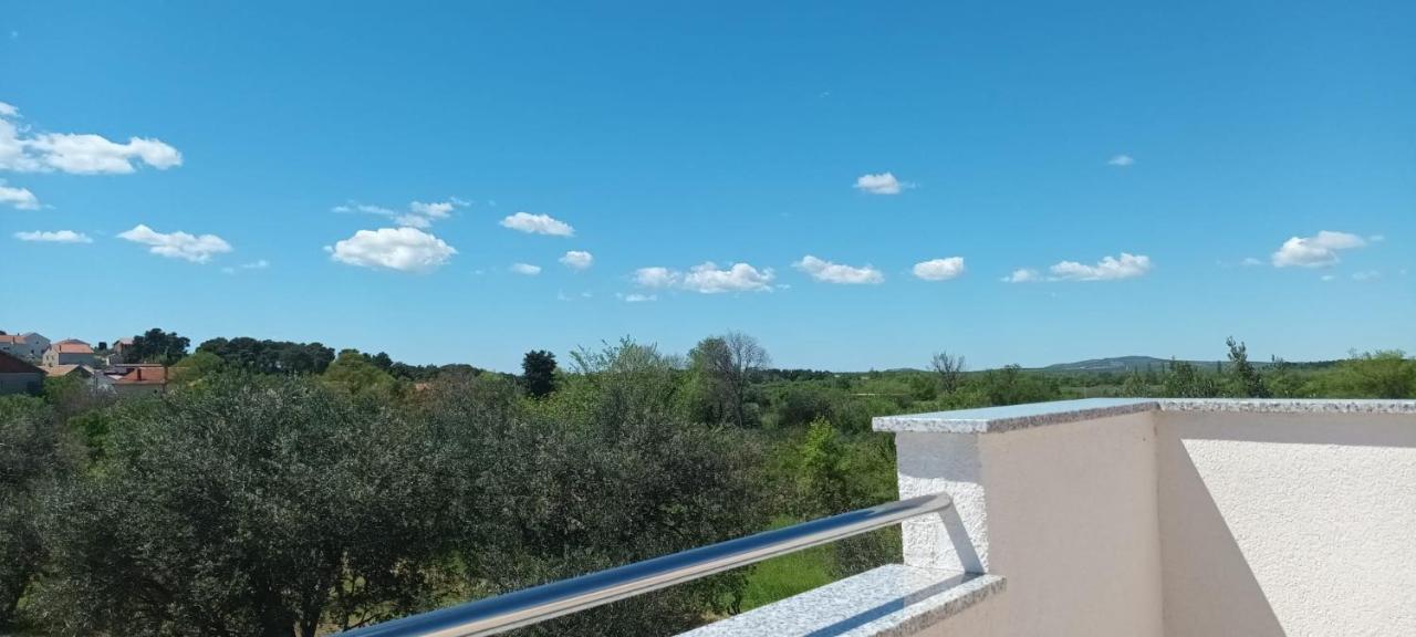 Leggiero Villa Benkovac Exteriör bild